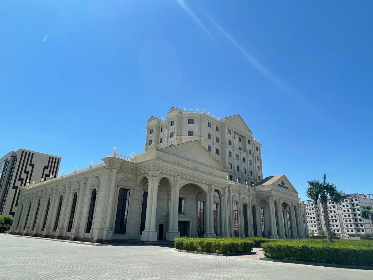 Sultan Palace Hotel Атирау Екстер'єр фото The new building of the university