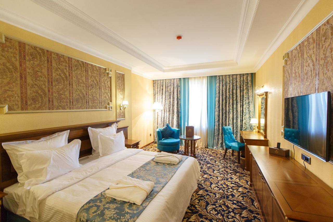 Sultan Palace Hotel Атирау Екстер'єр фото