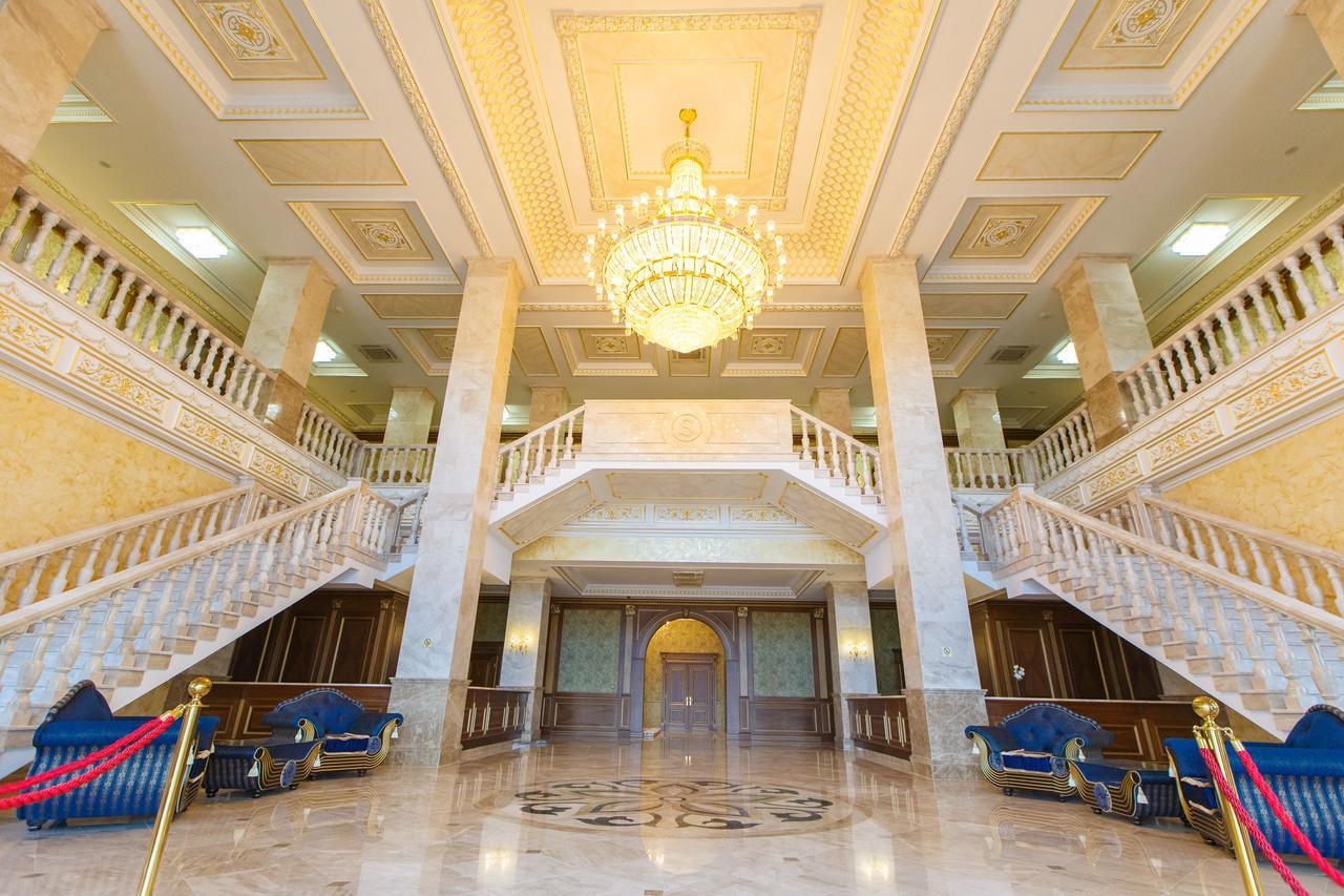 Sultan Palace Hotel Атирау Екстер'єр фото Interior of the hotel